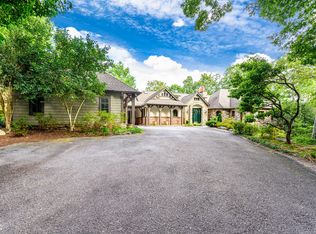 515 Overlook Dr, Flat Rock, NC 28731