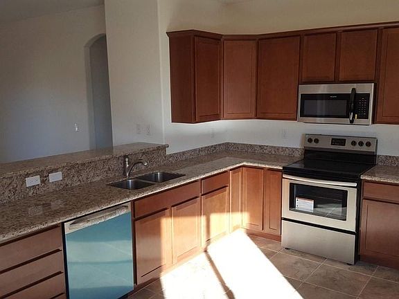 5th image of 1863 E Winter Haven Dr