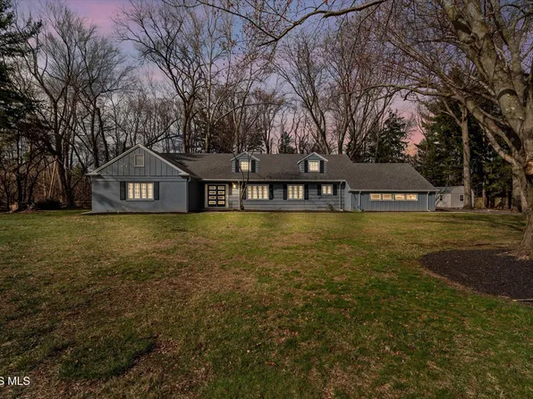 4906 Pine Ridge Rd, Toledo, OH 43615