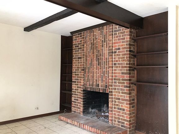 3rd image of 9053 Windsor Dr