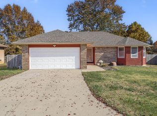 312 Knight St, Nixa, MO 65714