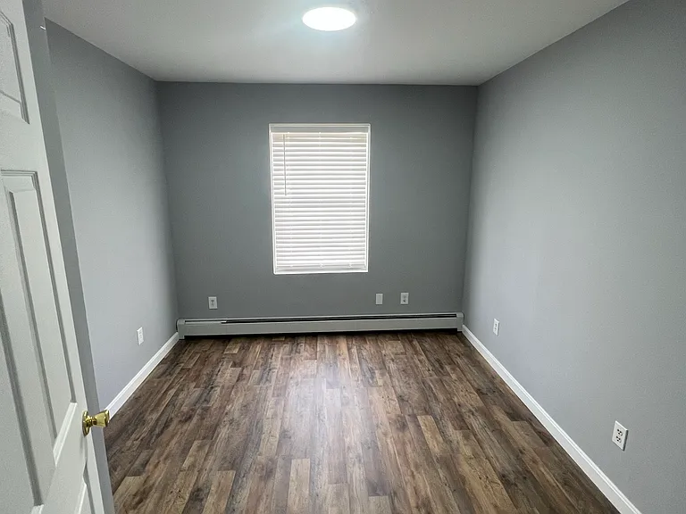 171 Essex St #1 — Photo 8