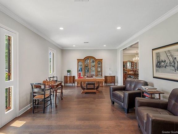 3rd image of 517 Orchard Dr