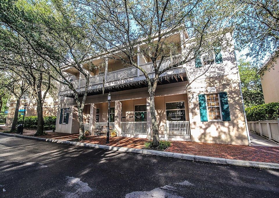 2 Bedroom, 2 bath apartment in the Haile Village Center. Steps to the restaurants and businesses, and the Saturday farmers market.