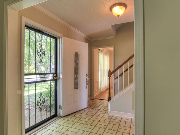 2nd image of 2587 Glenlivet Dr