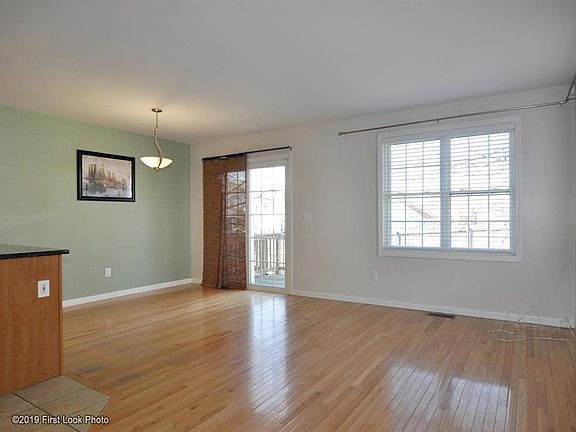 5th image of 11 Lisi Ln Unit 11