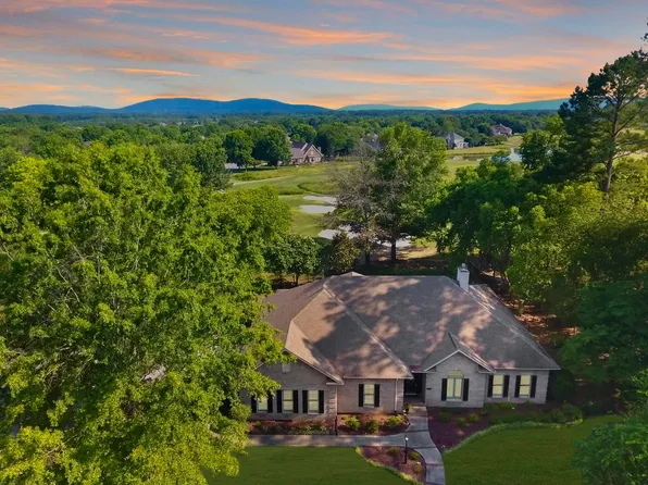 2885 Hampton Cove Way SE, Owens Cross Roads, AL 35763