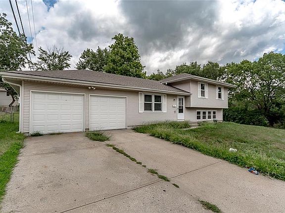 3rd image of 8010 E 117th Pl