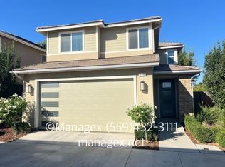 796 N Bliss Ln, Clovis, CA 93611