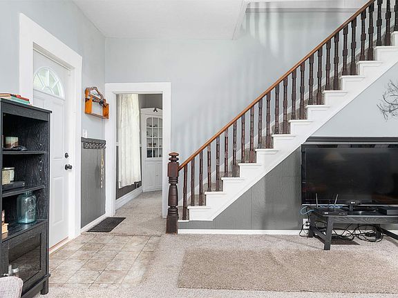 3rd image of 312 S Academy Ave