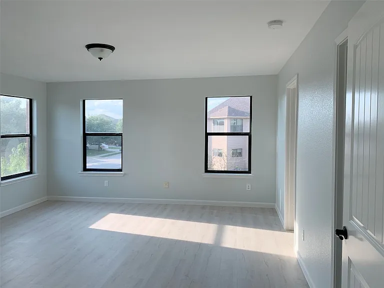 2101 Sage Canyon Dr — Photo 14