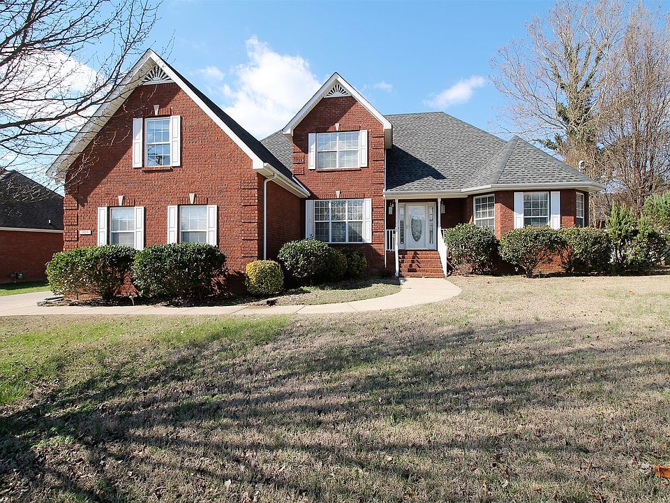 1st image of 909 Stewart Valley Dr