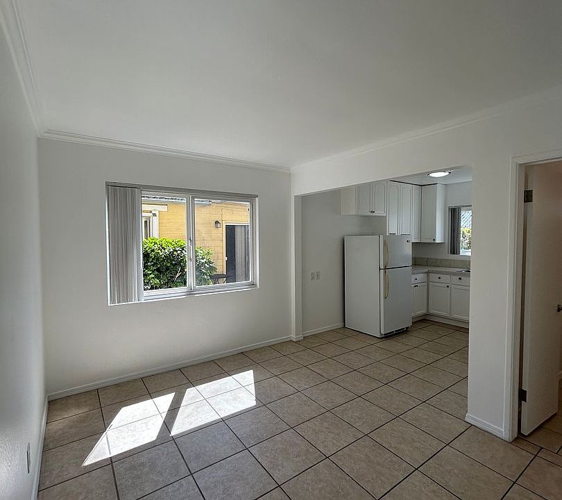 1st image of 1239 Hornblend St APT 4