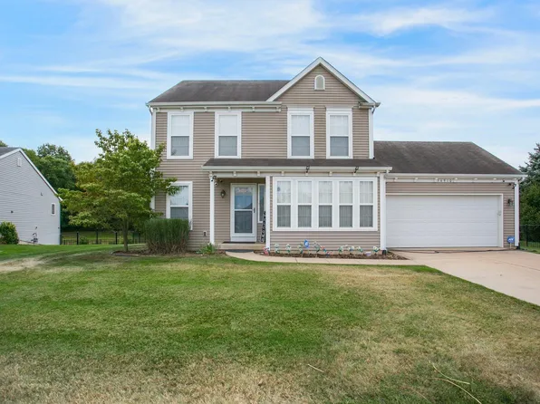 54910 Columbia Bay Dr, Osceola, IN 46561