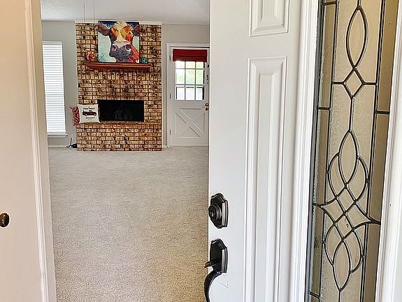 3rd image of 127 SE Tattershall Way