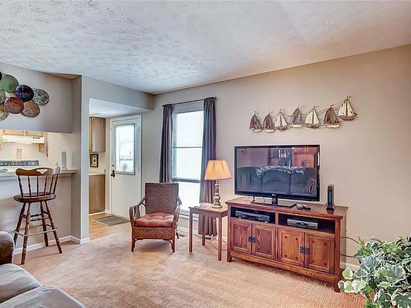 4th image of 5600 Cobblegate Dr