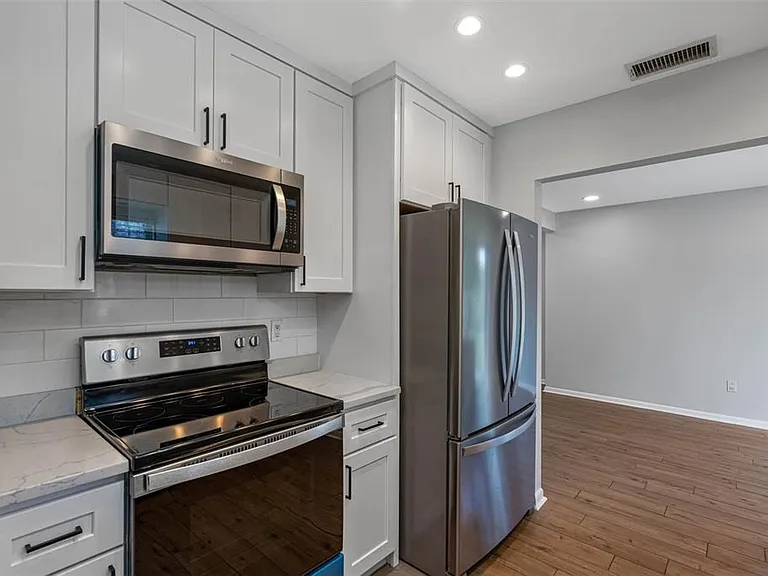 5104 W Cleveland St — Photo 23