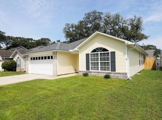 1808 Brick Cir, Fort Walton Beach, FL 32547