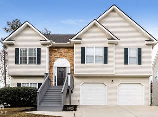 17 Richmond Dr, Hiram, GA 30141