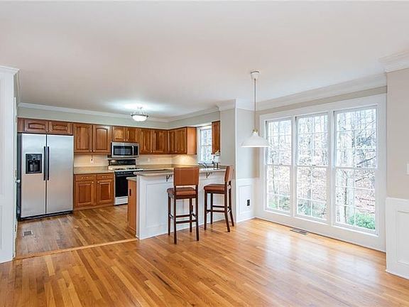 4th image of 3540 New Heritage Dr