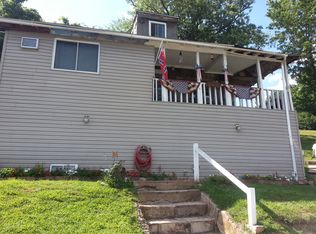 107 Davis St, West Union, WV 26456