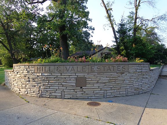 Munster's Hill and Vale Estates