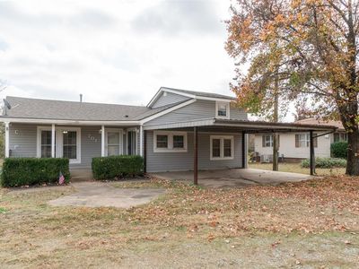 701 E Scissortail Ln, Cushing, OK, 74023