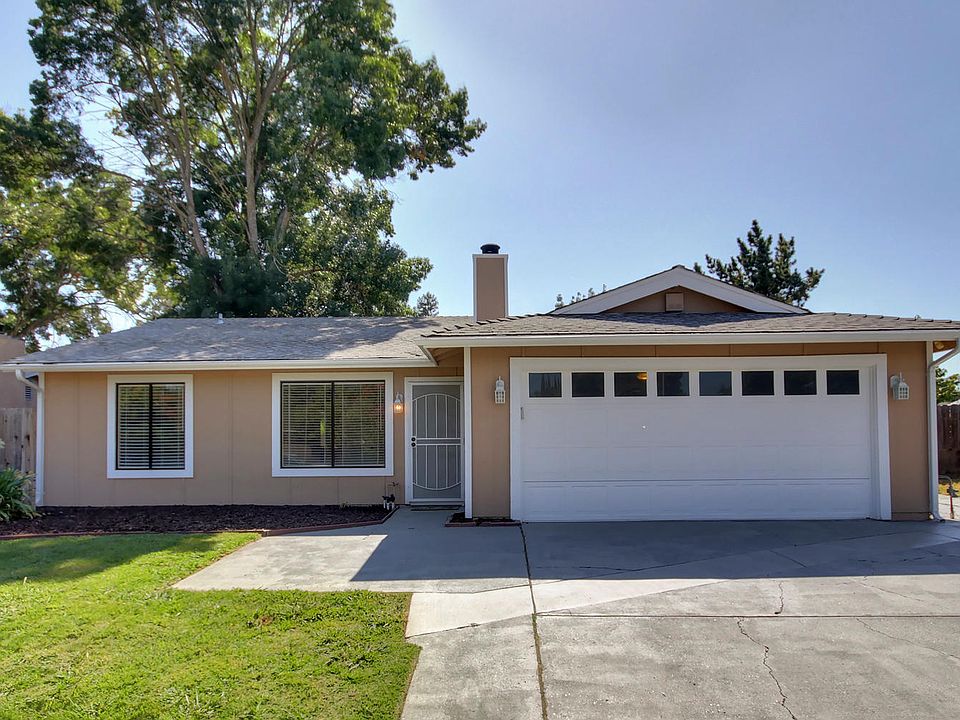 1st image of 6725 Waxwing Way