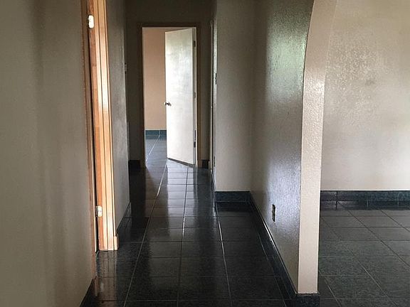 4th image of 6921 Laguna Madre Dr
