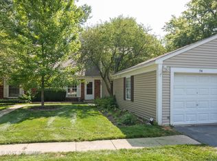 74 Silver Tree Cir, Cary, IL 60013