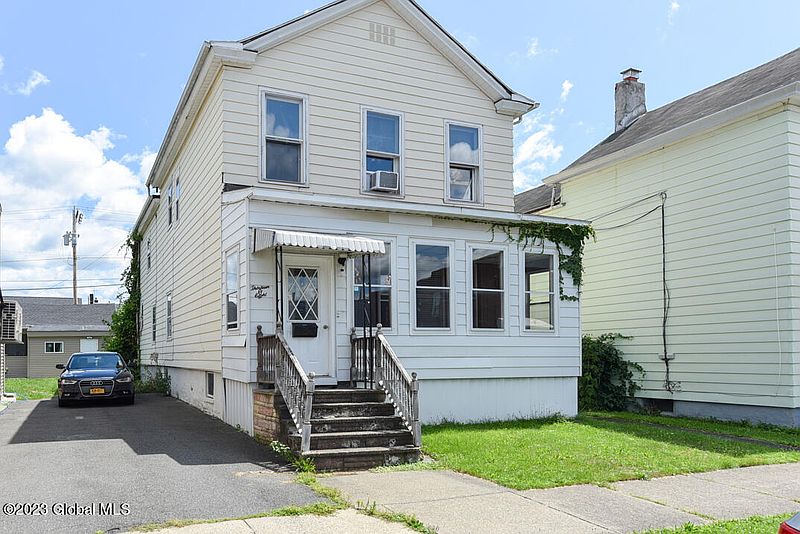 2nd image of 1308 1st Avenue