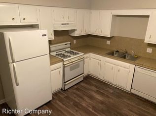 3932 Camelot Dr SE, Grand Rapids, MI