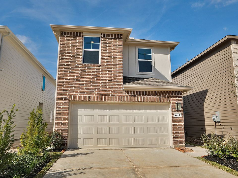 1st image of 2214 Villa Clara Dr