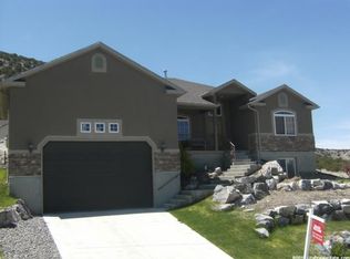 6967 N Comanche St, Eagle Mountain, UT 84005