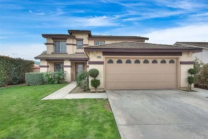 15375 Brandon Ln — Photo 1