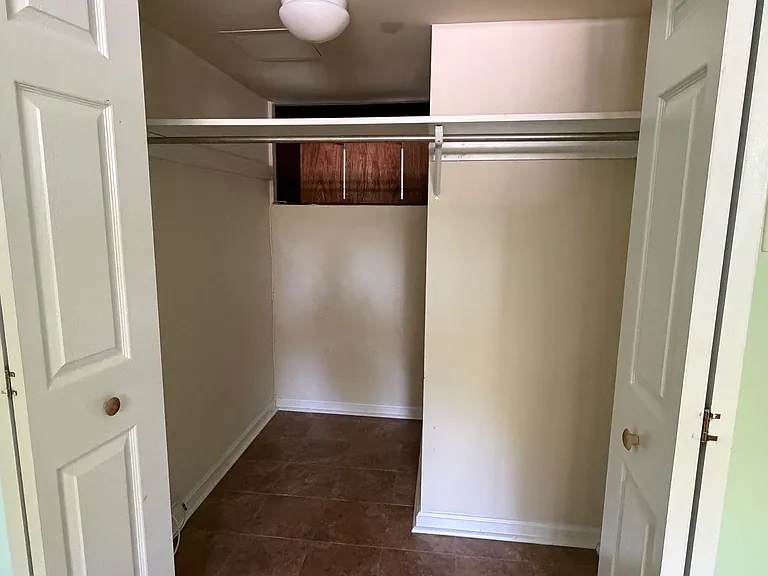100 Roberts Ln #101 — Photo 26