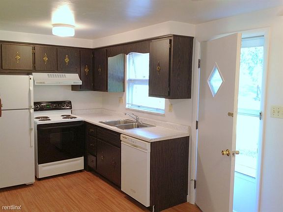 3rd image of 515 Stone Villa Ct #511