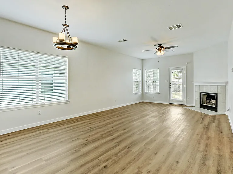 128 Almquist St — Photo 11