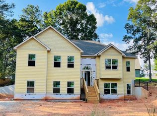 5930 Crowley Dr, Douglasville, GA 30135
