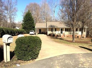 107 Anna Ct, Dallas, NC 28034