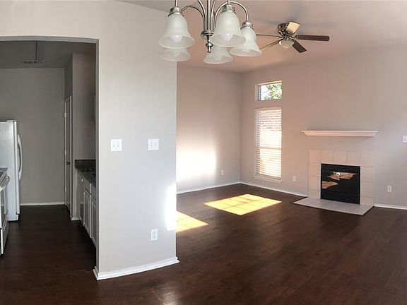 3rd image of 3912 Pickett Pl