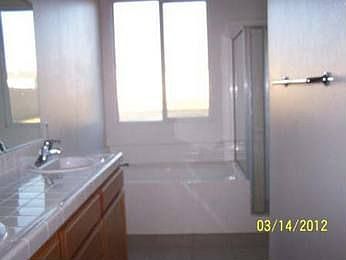 3rd image of 8043 Frankfort Ave