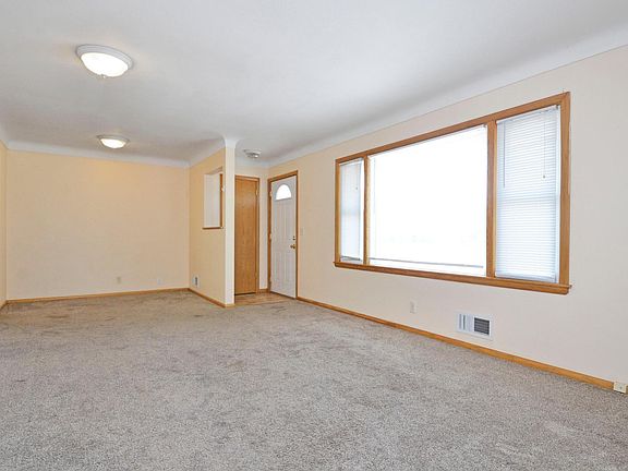 4th image of 6206 Brooklyn Blvd