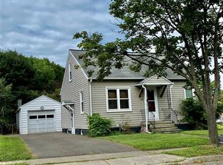 102 Dudley Ave, Endicott, NY 13760