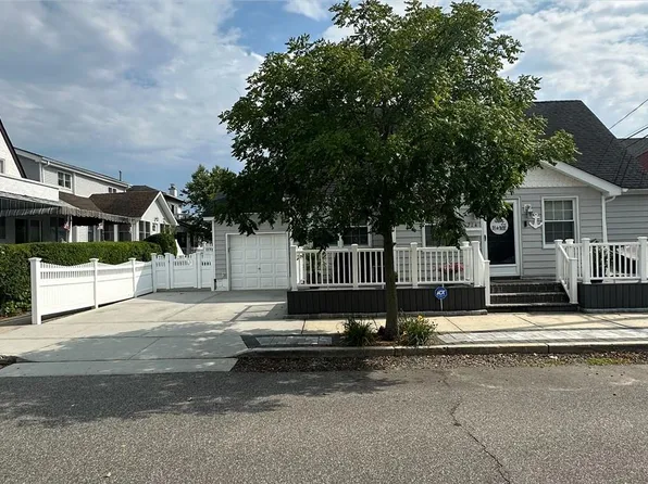 714 W Walnut Street, Long Beach, NY 11561