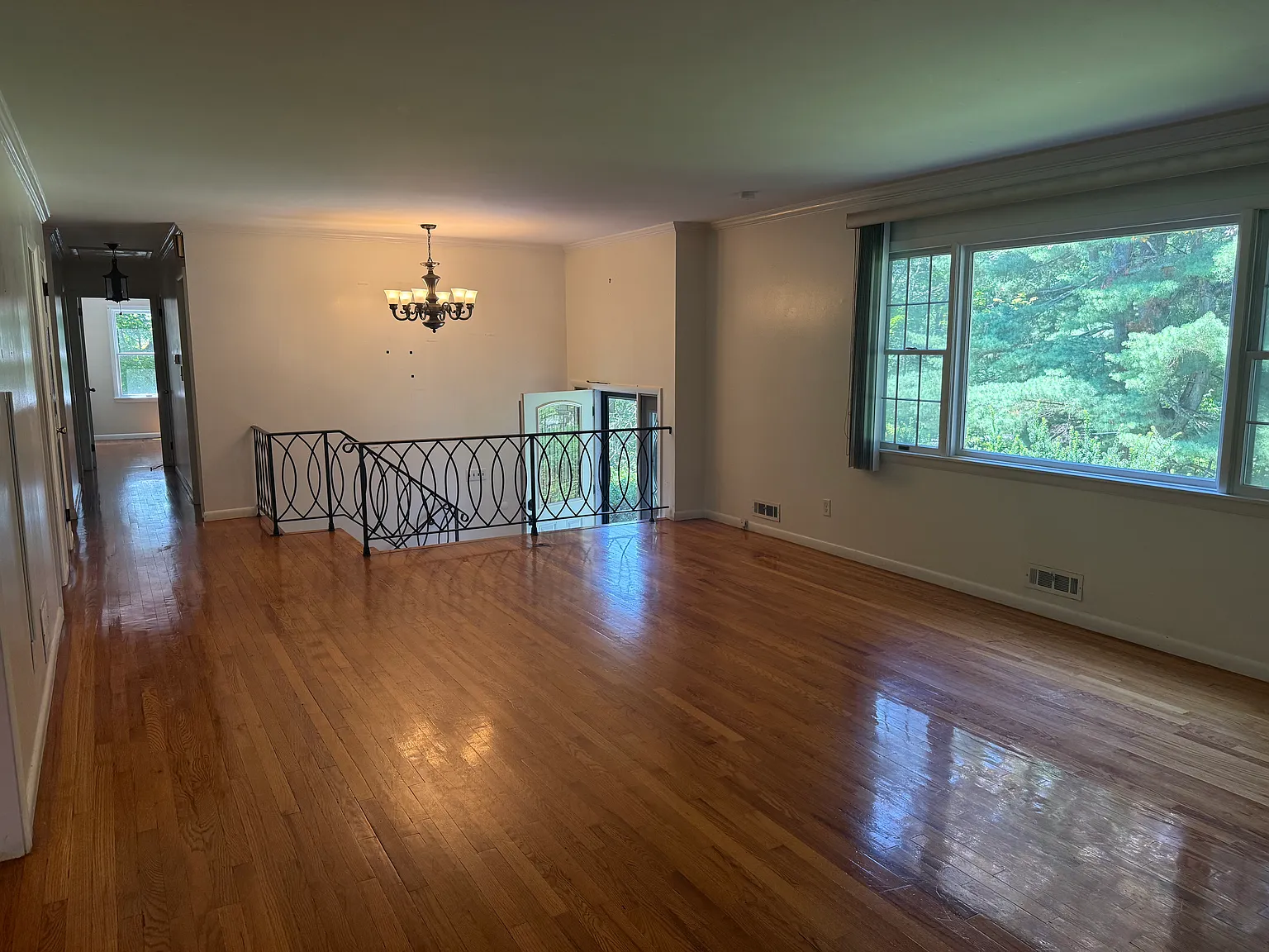 58 Quakerbridge Rd — Photo 3