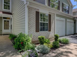 25 Coolidge Ct Unit A, Streamwood, IL 60107