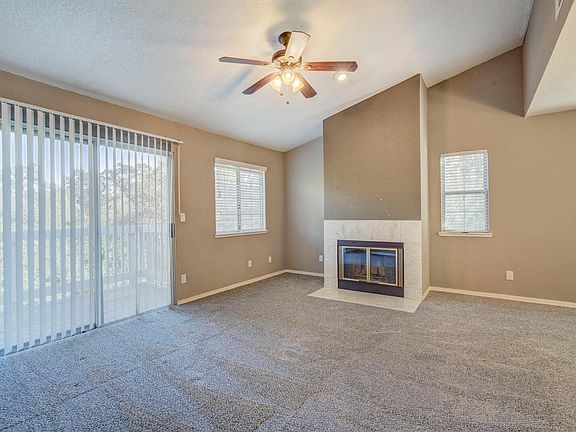 3rd image of 147 Valley Oak Dr #22
