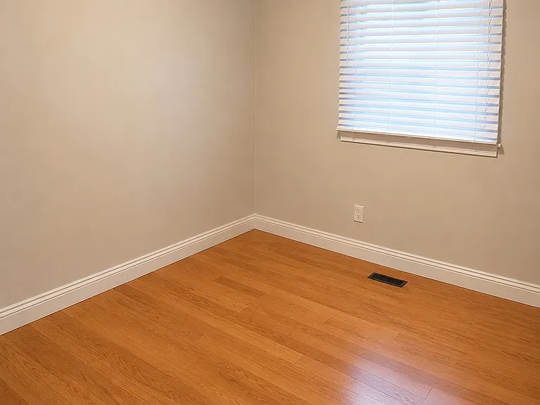 818 N Main St — Photo 19