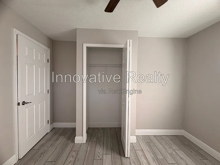 144 N Park Ave — Photo 22